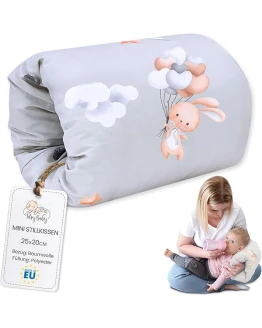 Totsy Baby Cojin Lactancia Bebe 20 cm – Cojín de Manga o Brazalete para alimentación del bebé Pequeño Almohada por niñas y niños Cojines Embarazada Dormir y Lactancia Conejo Foto de portada de Totsy Baby Cojin Lactancia Bebe 20 cm - Cojín de Manga o Brazalete para alimentación del bebé Pequeño Almohada por niñas y niños Cojines Embarazada Dormir y Lactancia Conejo